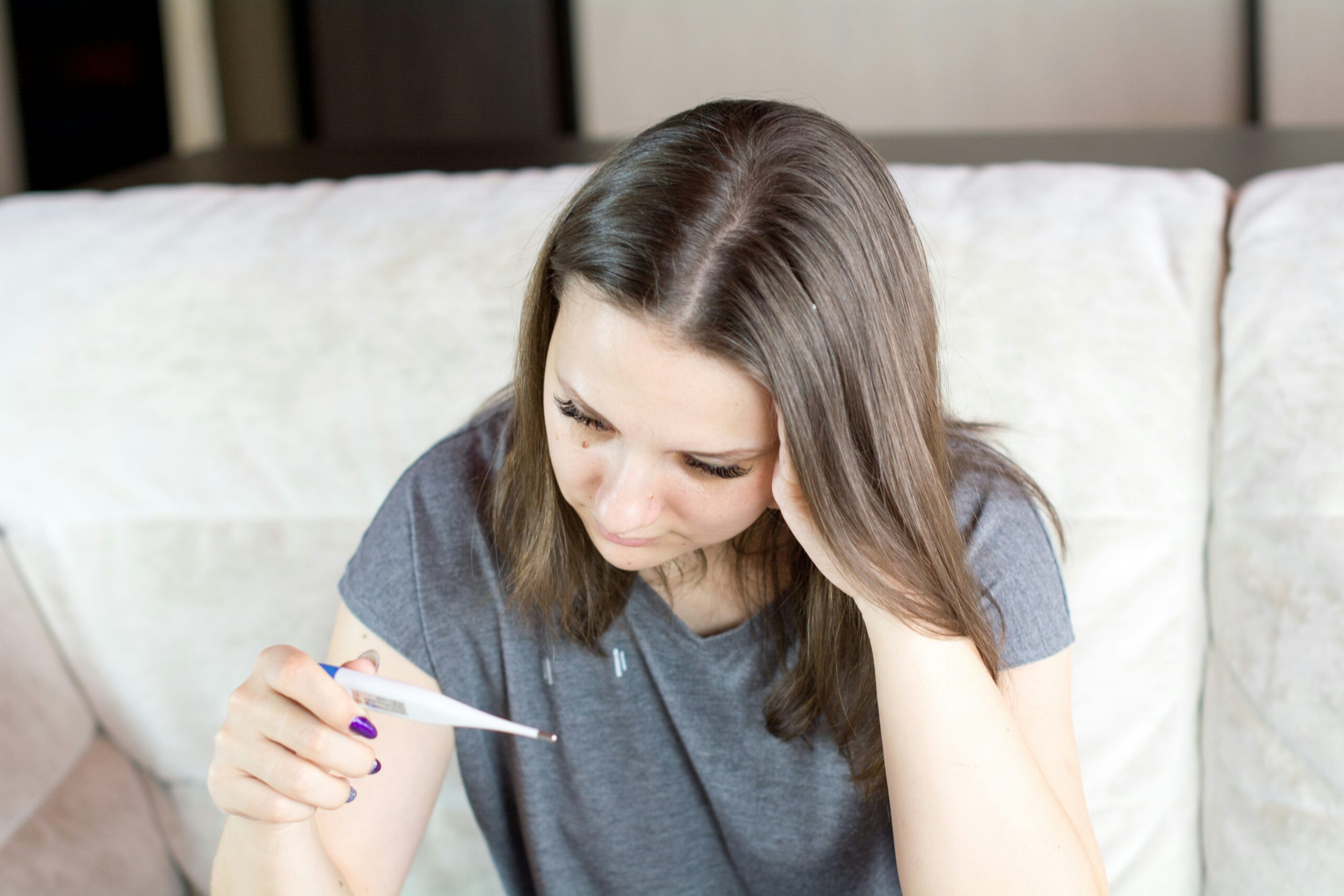Ectopic Pregnancy Symptoms: Early Warning Signs, Causes, and When to Seek Emergency Care