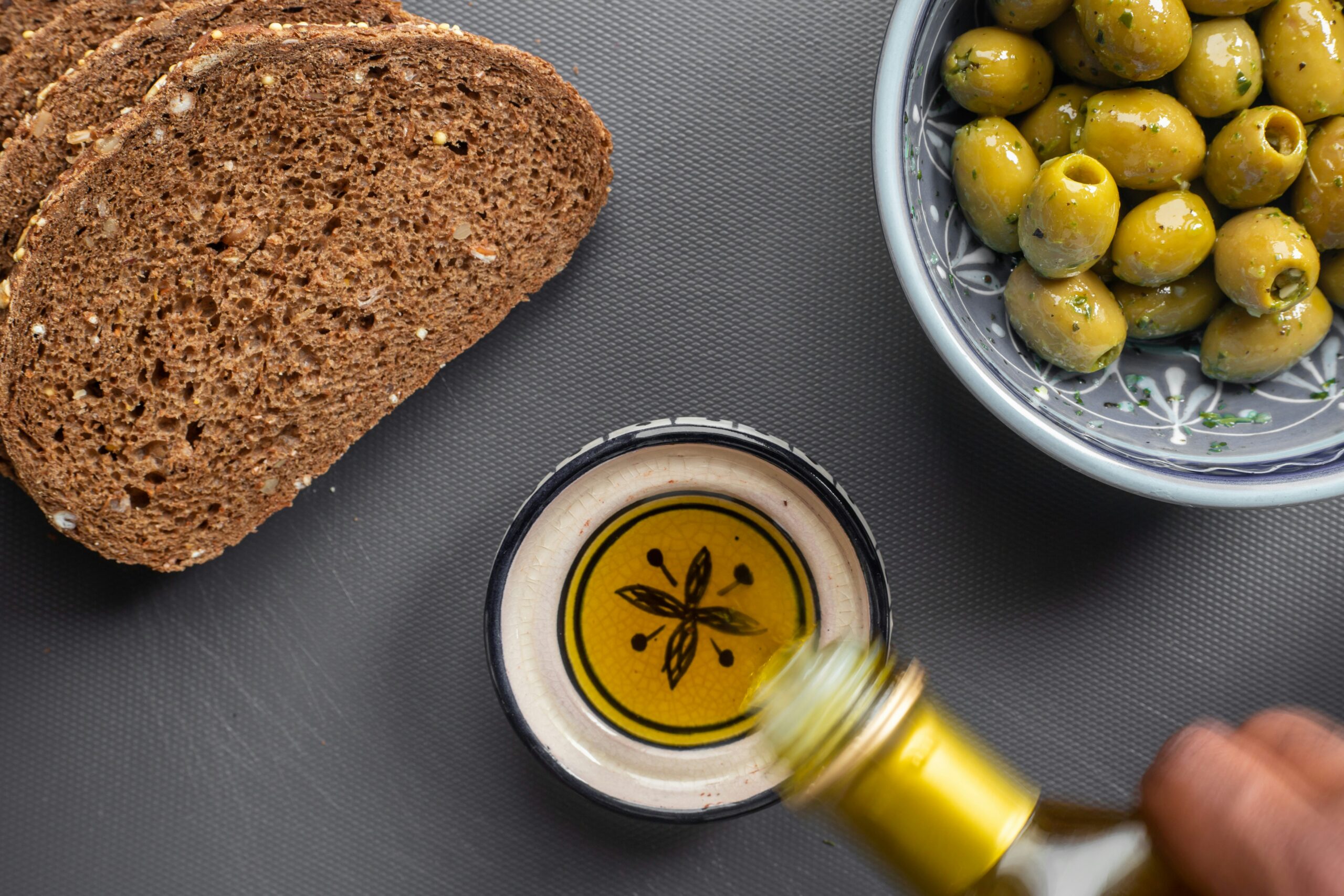 Why Is Canola Oil Banned in Europe? The Truth Behind the Claims, Regulations, and Health Debate