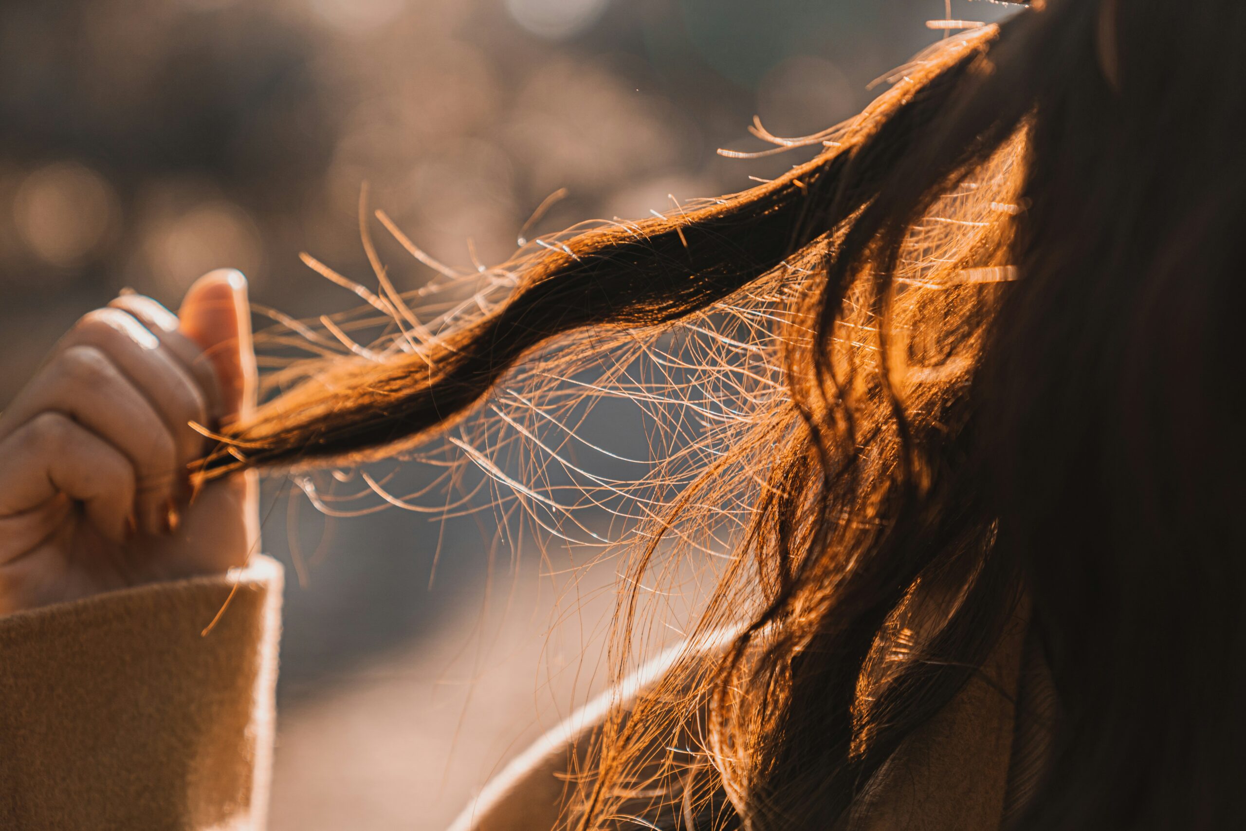 Why Does My Hair Smell Burnt? 9 Common Causes and Practical Fixes